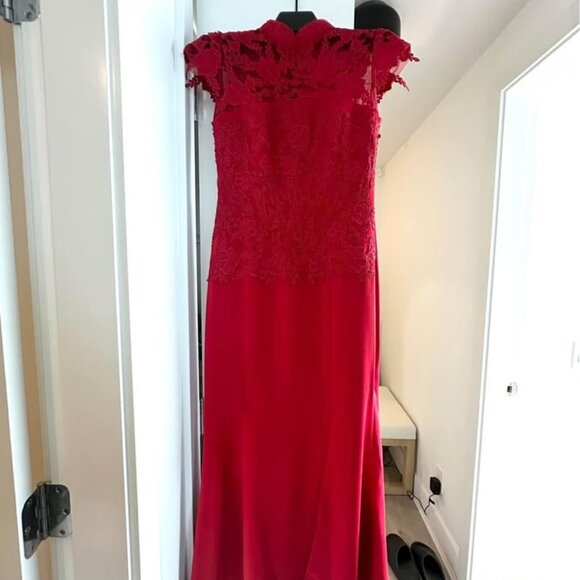 BETH AND BRIAN | Floral embroidery, mermaid wedding Qipao - Picture 3 of 6